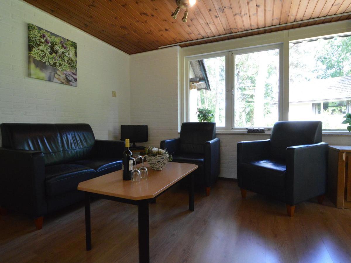 Detached Bungalow With Lovely Covered Terrace In A Nature Rich Holiday Park Stramproy ภายนอก รูปภาพ