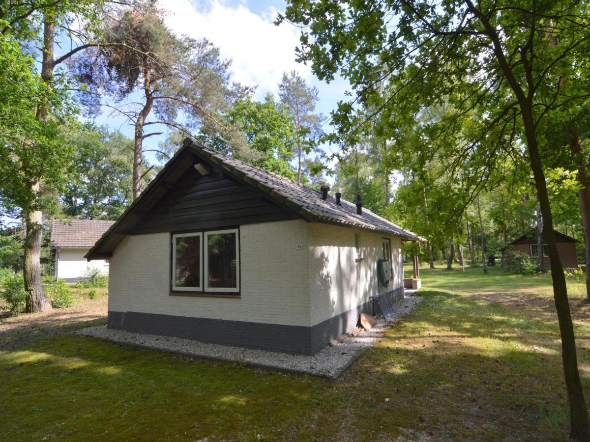 Detached Bungalow With Lovely Covered Terrace In A Nature Rich Holiday Park Stramproy ภายนอก รูปภาพ