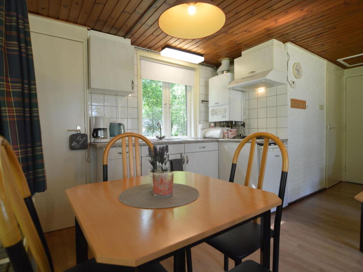 Detached Bungalow With Lovely Covered Terrace In A Nature Rich Holiday Park Stramproy ภายนอก รูปภาพ