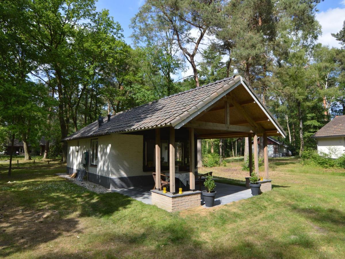 Detached Bungalow With Lovely Covered Terrace In A Nature Rich Holiday Park Stramproy ภายนอก รูปภาพ