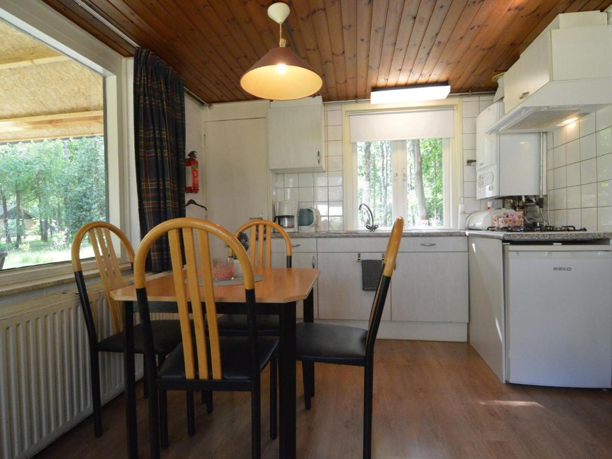 Detached Bungalow With Lovely Covered Terrace In A Nature Rich Holiday Park Stramproy ภายนอก รูปภาพ